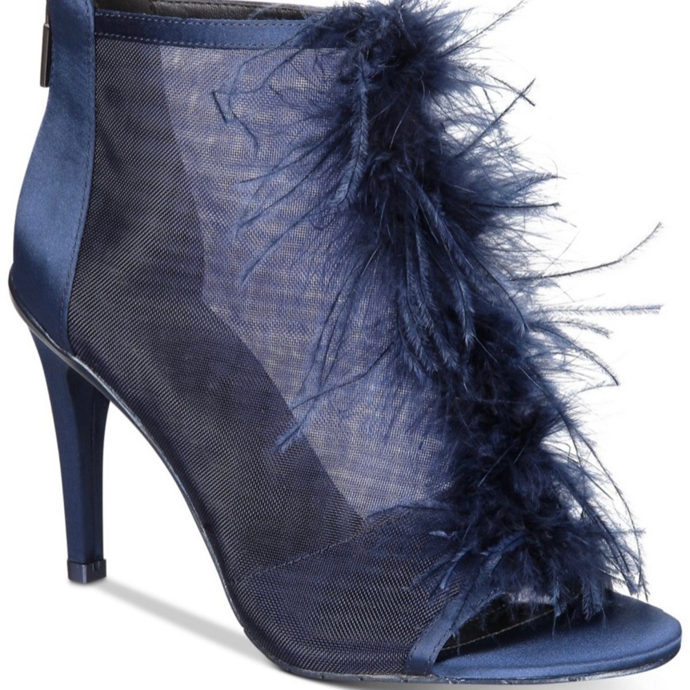 Kenneth Cole Reaction Smash Boa-Navy